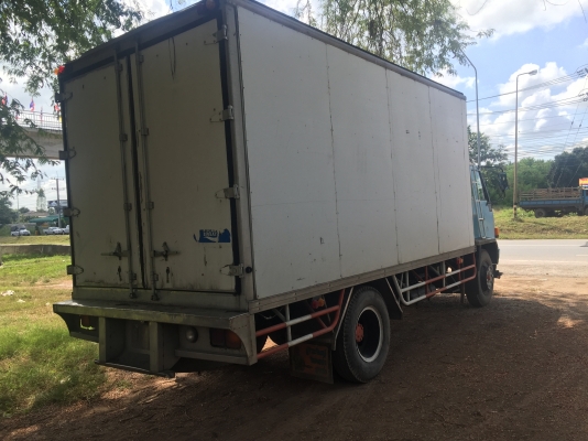 ขายรถหกล้อใหญ่ร็อคกี้เครื่อง FTR195. หัวครับชียาว5.5ม. ราคา 550,000 บาท ต่อรองได้