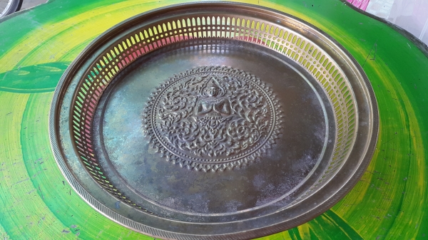 ถาดทองเหลือง 12 นิ้ว ลายเทพพนม สวยๆๆ เหมาะสะสม งานเก่า 1,700