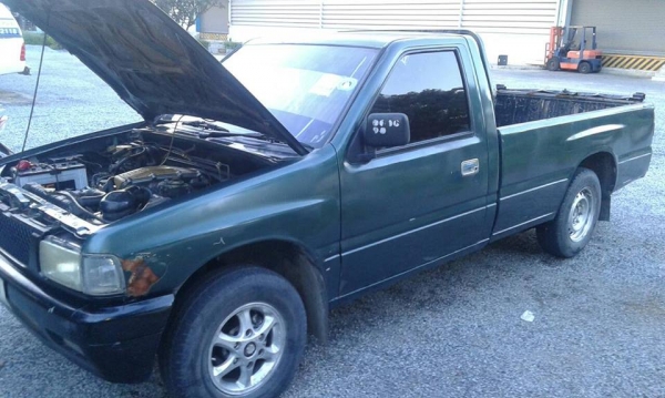 ขาย ISUZU  SPARK EX   ปี 1992  เครื่องดี เเชสซี  ช่วงล่างดี  สีได้  ไม่ผุ ยางยังดี ภายในไม่โทรม  พร้อมใช้ ภาษีไม่ขาด  เล่มพร้อม  087-6835269