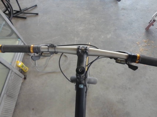 ขาย cannondale ทัวร์ริ่ง เป็นอลูมิเนียม ขาย cannondale ทัวร์ริ่ง เป็นอลูมิเนียม