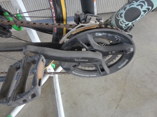 ขาย cannondale ทัวร์ริ่ง เป็นอลูมิเนียม ขาย cannondale ทัวร์ริ่ง เป็นอลูมิเนียม