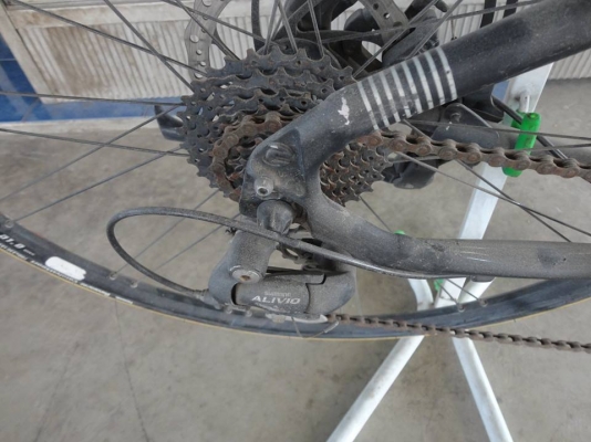 ขาย cannondale ทัวร์ริ่ง เป็นอลูมิเนียม ขาย cannondale ทัวร์ริ่ง เป็นอลูมิเนียม