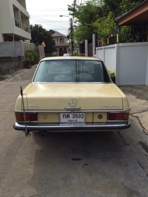 Benz /8 รถท่านเจ้าคุณ
