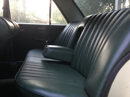 Benz /8 รถท่านเจ้าคุณ