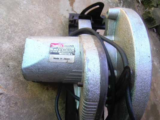 เลื่อยวงเดือน 9 นิ้ว มากิต้า