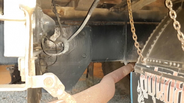 สิบล้อมือสอง,Hino Sumo 226 แม่ลูกๆ สองเพลาไม่ดั๊ม,มีสโลกลาง,มีระบบลากพ่วง,สวยเต็ม