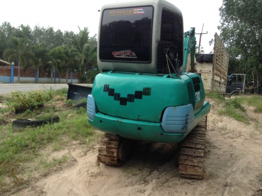 ขายรถแบคโฮ KOMATSU PC30-7E มีแอร์พร้อม เครื่องเสียง ราคา 330000