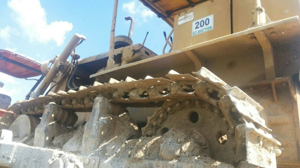 ขายรถแทรคเตอร์ KOMATSU D50A-15 ราคา 280000