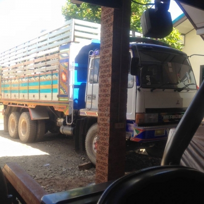 ขายดั้ม2เพลา MITSUBISHI FN527M-TF6527 โลฮาย10สปีด สภาพพร้อมใช้งาน เอกสารพร้อมโอน สนใจโทร 090-8588220คุณนะ 093-3258446คุณบิว หรือเข้าดูสินค้าอื่นๆได้ที่ www.truck.in.th/498 หรือเพจFacebook ณรงค์ ซื้อขายรถมือสอง (เว็บไซต์ส่วนตัว) หรือFacebook ตลาดรถมือสอง ค