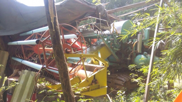 ขายรถเกี่ยวบางไทร กระสอบ พร้อมใช้