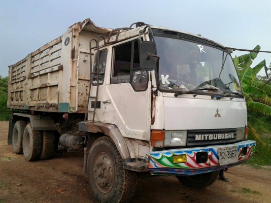 ขายดั้ม2เพลา MITSUBISHI FN527M-A เบรกใหญ่ เครื่อง220เทอร์โบ โลฮาย10สปีด สภาพพร้อมใช้งาน เอกสารพร้อมโอน สนใจโทร 090-8588220คุณนะ 093-3258446คุณบิว หรือเข้าดูสินค้าอื่นๆได้ที่ www.truck.in.th/498 หรือเพจFacebook ณรงค์ ซื้อขายรถมือสอง (เว็บไซต์ส่วนตัว) หรือF