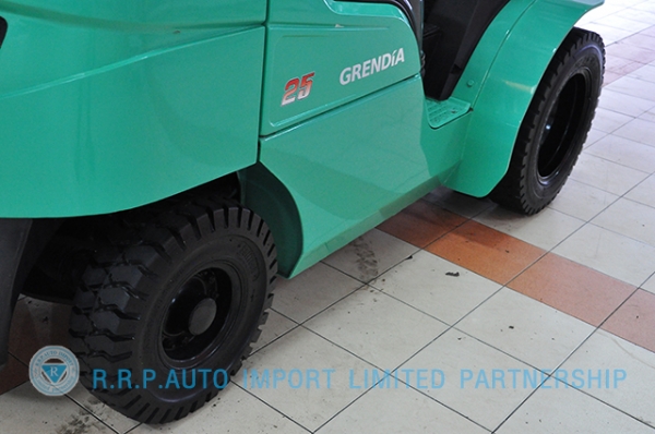 ขายรถโฟล์คลิฟท์มือสอง MITSUBISHI  รุ่น KFD25T  ราคา 395,000 บาท นำเข้าจากประเทศญี่ปุ่น 100\% ไม่เคยใช้งานในประเทศไทย