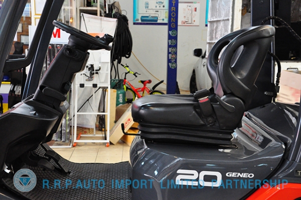 ขายรถโฟล์คลิฟท์มือสอง TOYOTA รุ่น 8FG20 ราคา xxx,xxx บาท นำเข้าจากประเทศญี่ปุ่น 100\% ไม่เคยใช้งานในไทย