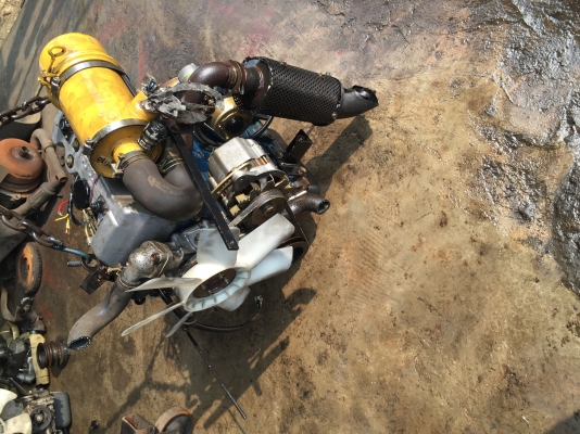 ขายเครื่องอิซูซุ(isuzu)เก่าญี่ปุ่น 3สูบรุ่น3KC1 สำหรับใส่แบ็คโฮpc20สภาพสวยมากๆ