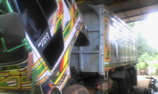 ขายดั้ม2เพลา HINO FM3M สภาพพร้อมใช้งาน เอกสารพร้อมโอน สนใจโทร 090-8588220คุณนะ 093-3258446คุณบิว หรือเข้าดูสินค้าอื่นๆได้ที่ www.truck.in.th/498 หรือเพจFacebook ณรงค์ ซื้อขายรถมือสอง (เว็บไซต์ส่วนตัว) หรือFacebook ตลาดรถมือสอง คุณนะ