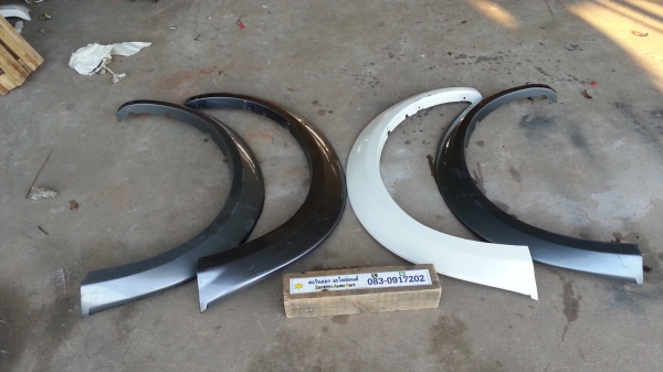 ชุดคิ้วขอบล้อTriton Plus Mega Cab ของแท้มือสอง