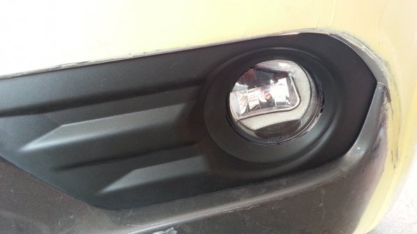 ฝาครอบตัดหมอก MU-X ของแท้ใหม่ ฝาครอบตัดหมอก MU-X ของแท้ใหม่