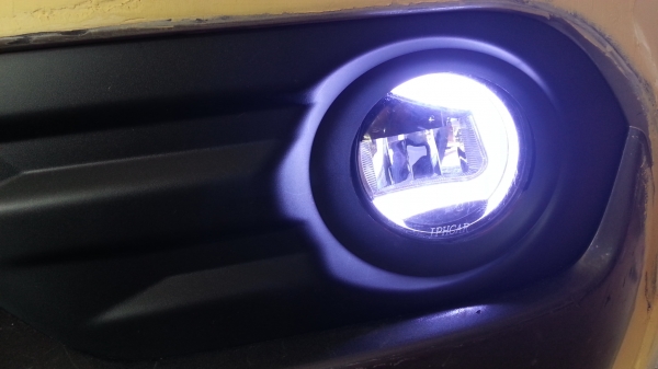 2in1 ไฟ เดไล้ LED ในโคมไฟตัดหมอก LED ขนาด 3.5 นิ้ว 2in1 ไฟ เดไล้ LED ในโคมไฟตัดหมอก LED ขนาด 3.5 นิ้ว