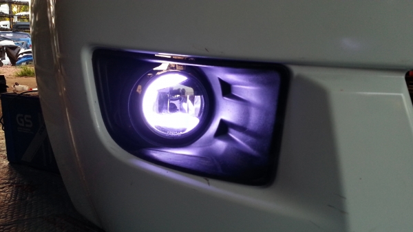 2in1 ไฟ เดไล้ LED ในโคมไฟตัดหมอก LED ขนาด 3.5 นิ้ว 2in1 ไฟ เดไล้ LED ในโคมไฟตัดหมอก LED ขนาด 3.5 นิ้ว