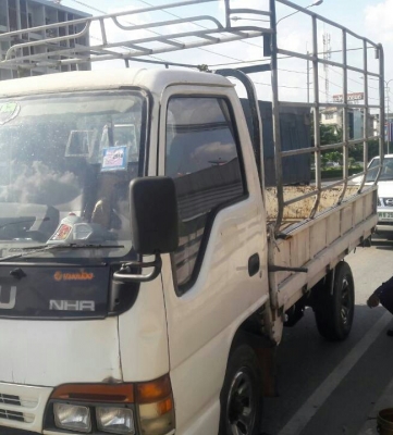 ขายราคา 215,000บ สี่ล้อ อีซูซุ NKR 88 ปี46 ป้ายเล็กไม่ติดเวลา พร้อมใช้ ทะเบียนภาษีไม่ขาดพร้อมโอน