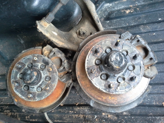 ขายดิสหน้า กับชุดเเหนบเสริมพร้อมบรรทุก ของอีซูซุKBขายถูกๆด่วน