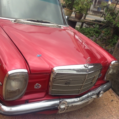 ขาย BenZ w115 สภาพพร้อมใช้