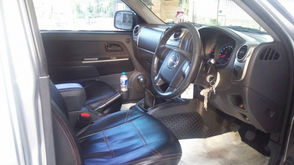 ขายครับ isuzu hilander 2500cc สวยๆครับ