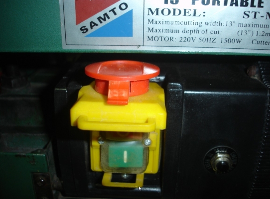 ขายเครื่องรีดไม้สภาพดี ยี่ห้อSAMTOรุ่นST-MB13 ใบ13นิ้ว พร้อมใช้งาน