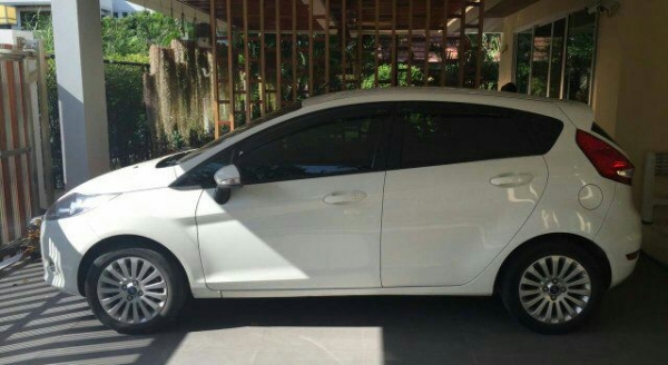 Ford Fiesta ปี2011 รถบ้านแท้ สภาพดีมาก วิ่งน้อยมาก ไมล์แท้ 32,XXX Ford Fiesta ปี2011 รถบ้านแท้ สภาพดีมาก วิ่งน้อยมาก ไมล์แท้ 32,XXX