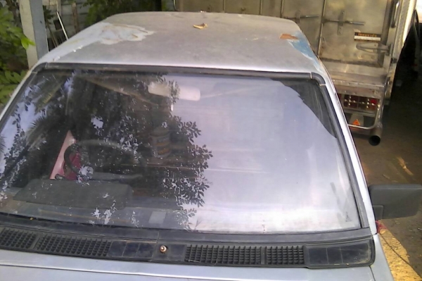 หัวเก๋งแอโร่บอดี้ประผุแล้วเหลือทำสีอย่างเดียว อุปกรณ์ครบเบาะ พรม มีให้  ขาย15,000บาท 0892095791 บอย