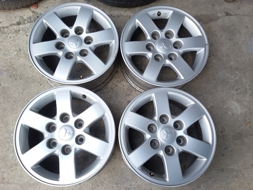 ขายล้อ Mitsubishi ปาเจโร่ 16 นิ้ว 6 รู  4 ล้อ