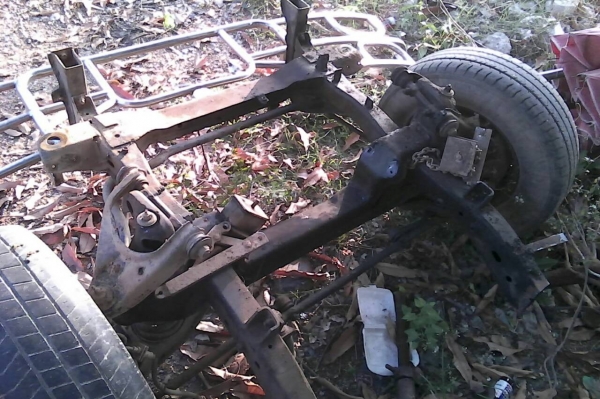 ช่วงล่างหน้า L200 ให้หมดเลยครับ 3,800บาท (ล้อไม่ให้นะครับ) 0892095791 บอย