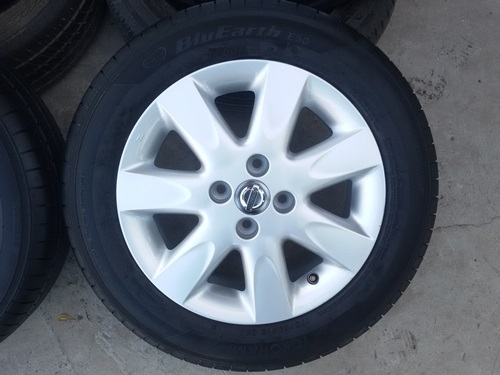 ขายล้อแม็กNISSAN March 15 ยางปี 4814 4 ล้อ ขายล้อแม็กNISSAN March 15 ยางปี 4814 4 ล้อ