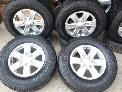ขายล้อISUZU All 16 ยาง245/70/16   4 ล้อ
