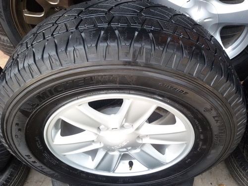 ขายล้อISUZU All 16 ยาง245/70/16   4 ล้อ