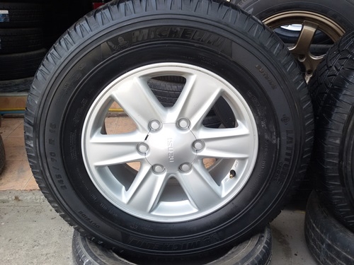 ขายล้อISUZU All 16 ยาง245/70/16   4 ล้อ
