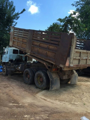 ขายรถสิบล้อ ร็อคกี้ 240 fxz