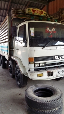 ขาย12ล้อเพลาเดียวเครื่อง185กระบระปิเนียม สภาพสวยติดต่อ0840022858