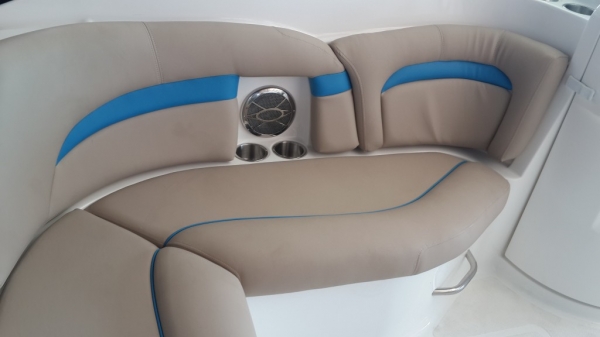 2015 Hurricane 2000 SunDeck (เรือใหม่ป้ายแดง) 2015 Hurricane 2000 SunDeck (เรือใหม่ป้ายแดง)