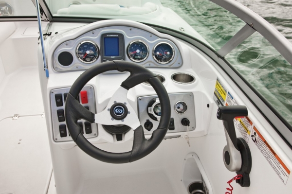 2015 Hurricane 2000 SunDeck (เรือใหม่ป้ายแดง) 2015 Hurricane 2000 SunDeck (เรือใหม่ป้ายแดง)