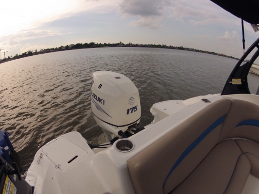 2015 Hurricane 2000 SunDeck (เรือใหม่ป้ายแดง) 2015 Hurricane 2000 SunDeck (เรือใหม่ป้ายแดง)