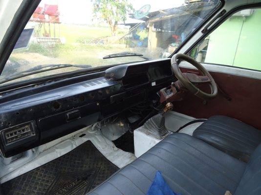 ถตู้ เล็ก  Toyota Liteace  ช่วงสั้น คันเล็ก กะทัดรัด  แบตใหม่ ขายตามสภาพ  ราคา  49000 คุยได้คับ  สนใจติดต่อ 089 5389447