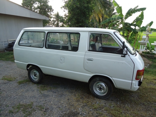 ถตู้ เล็ก  Toyota Liteace  ช่วงสั้น คันเล็ก กะทัดรัด  แบตใหม่ ขายตามสภาพ  ราคา  49000 คุยได้คับ  สนใจติดต่อ 089 5389447