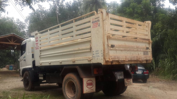 ขายรถบรรทุก 6 ล้อดัมพ์ HINO MEGA FG8J 220 แรงม้าปี 2556 ราคา 1350000