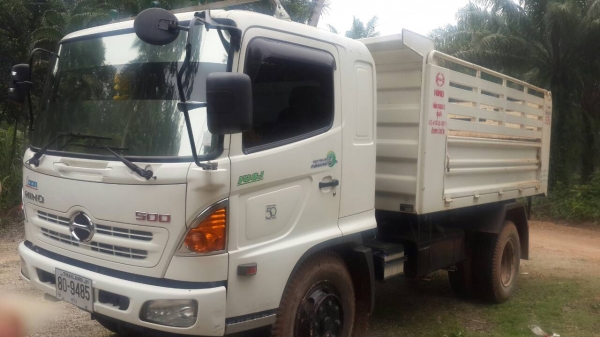 ขายรถบรรทุก 6 ล้อดัมพ์ HINO MEGA FG8J 220 แรงม้าปี 2556 ราคา 1350000