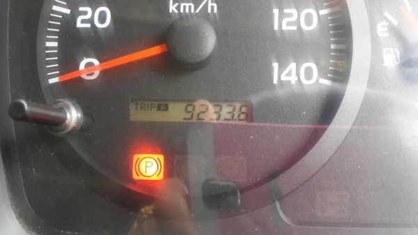 รถฮีโน่ 6 ล้อ FG8J  220 แรงม้า. ปี 56.  ( * รถวิ่ง 9x,xxx กว่า กม. )    สนใจติดต่อ  081 - 6079515