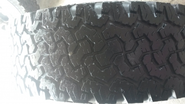 แม็กเล็บเหยี่ยวแท้ พร้อมยางbf265/70/16 ปี10 4เส้น