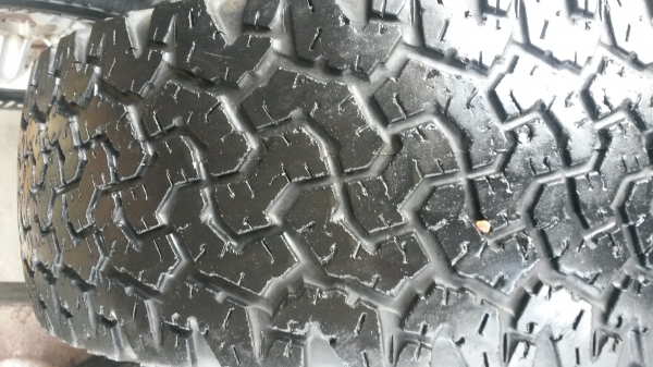 แม็กเล็บเหยี่ยวแท้ พร้อมยางbf265/70/16 ปี10 4เส้น