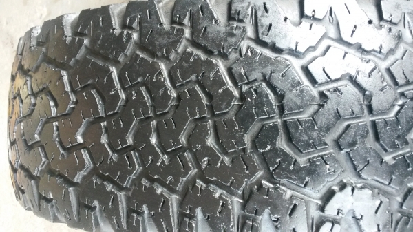 แม็กเล็บเหยี่ยวแท้ พร้อมยางbf265/70/16 ปี10 4เส้น