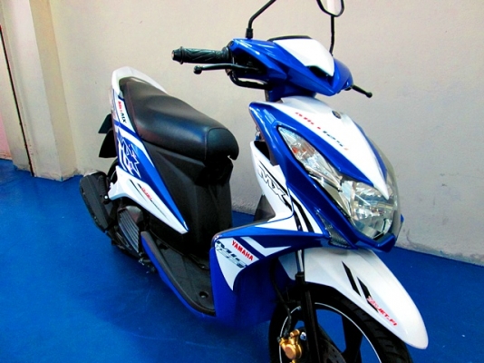 MIO 125 i สีน้ำเงินขาว ลาย MX ตัวท๊อป ล้อแมกซ์แท้ขอบขาว รถเดือน พฤศจิกายน ปี 57 ไมล์ 3 พันโล โปรโมชั่น 30900